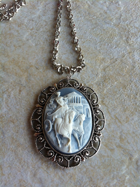 aphrodite goddess locket