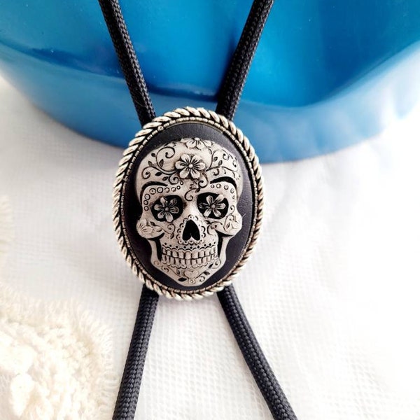 Black Sugar Skull Silver Tip Black Western Southwest Bolo Tie Necklace Pendant neck