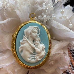 Mary Jesus Christian Locket Cameo Pink Rosary Memorial Urn Photo Keepsake Necklace