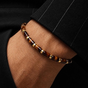 Tijgeroog-armband voor heren • Stretcharmband met gouden kralen • Cadeau voor hem, vader of vriend • Te combineren met elk horloge