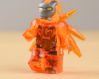 Minifigura MK36 Peacemaker con alas de armadura transparente - Juguete de construcción compatible con Peace Guardian, regalo de cumpleaños divertido para niños o recuerdos de fiesta.