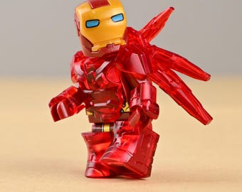 Minifigura de Iron Man con armadura transparente – Juguete de bloques de construcción Guerrero Carmesí Plateado (4,4 cm de alto)