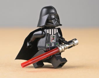 Minifigura de Darth Vader, Lord Sith, Comandante del Imperio con sable de luz rojo, juguete de construcción compatible, regalo de cumpleaños genial para hijo o padre.