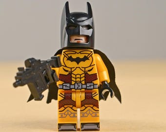 Minifigura de Batman Caballero Oscuro con armadura amarilla rara, Héroe Genio Táctico Ladrillo, Regalo Coleccionable Único para Esposo o Hermano