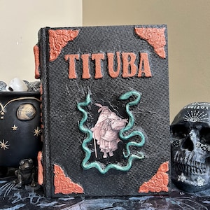 künstliche antike Grimoire prop Zauberbuch Tituba Salem Witch