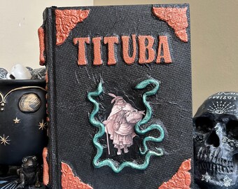 Libro de hechizos de grimorio antiguo falso Tituba Salem Witch