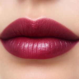 Vegan Lipstick: Garnet Raspberry Pink with Violet Shimmer