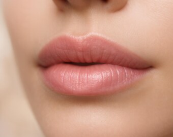 Lápiz labial transparente - "Soft Spoken", color melocotón claro, mineral, vegano, natural