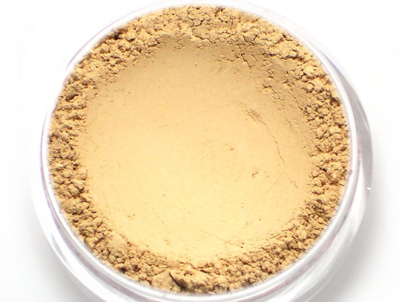 Vegan Mineral Foundation Powder Delicate Custard light-medium shade with neutral undertone Large Net wt 7g Jar image 2