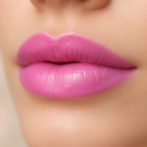 Azalea - felroze lippenstift, veganistische lippenstift gemaakt met natuurlijke ingrediënten