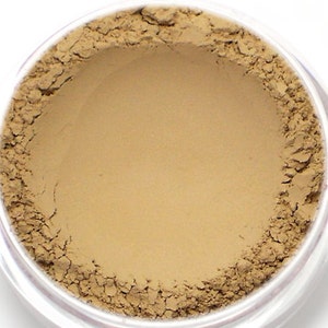 Vegan Mattifying Mineral Primer: Sheer Dark Finishing Veil
