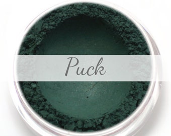 Eyeshadow Sample - "Puck" - satin hunter green - natural vegan mineral makeup