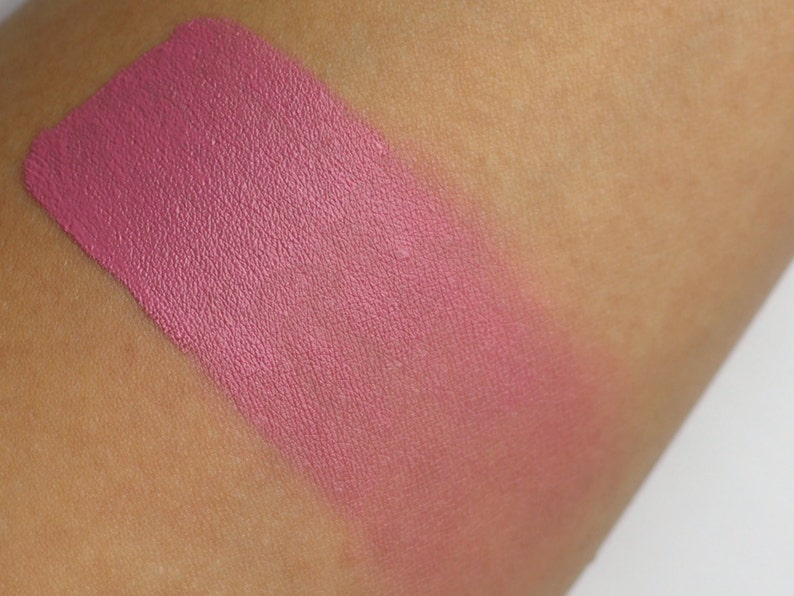 Sample Vegan Lip & Cheek Cream Primrose rose pink lipstick / cream blush image 2