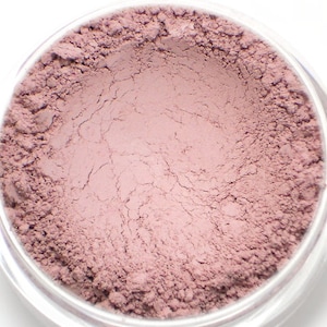 Mineral Blush Sample Precious pale baby pink blush, matte Vegan natural blush for light to medium skin image 4