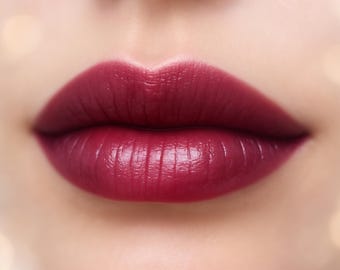 Vegan Lipstick: Garnet Raspberry Pink with Violet Shimmer