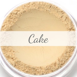 Mineral Wonder Powder Foundation Sample - &quot;Cake&quot; - light shade with a yellow undertone - vegan makeup