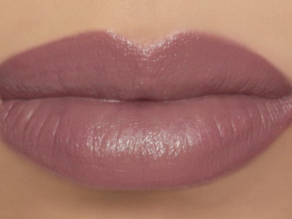 greige lipstick