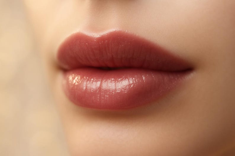 Sheer Lipstick Sample - "Rosebud" natural red lip color - vegan image 3