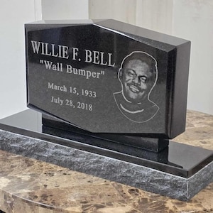 Mini Black Granite Headstone – Personalized Upright Pet & Human Memorial Stone