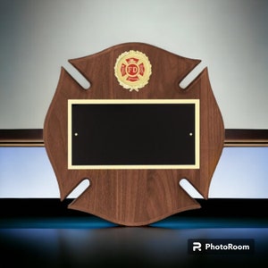 &quot;Feuerwehr-Plakette - &quot;&quot;Walnuss&quot;&quot;-Malteserkreuz mit Gravur&quot;
