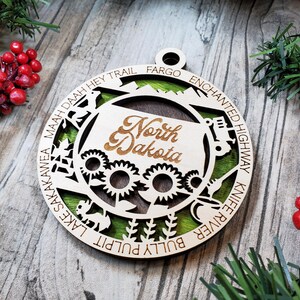 North Dakota US State Ornament aus Holz - personalisierte Weihnachtsdekoration