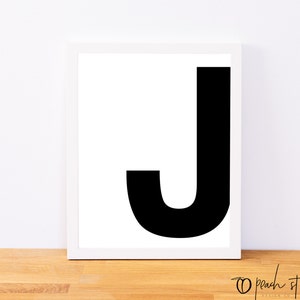 Letra J, impressão de tipografia, impressão de carta, monograma para impressão, arte para impressão, decoração minimalista, arte de parede em preto e branco, download digital