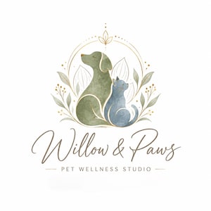 Könnte beinhalten: Ein Logo mit einem aquarellartigen grünen Hund und einer blauen Katze, die zusammen in einem gold umrandeten, kreisförmigen Rahmen mit Blättern sitzen. Unter der Illustration steht der Text Willow & Paws in Schreibschrift und PET WELLNESS STUDIO.