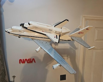 wall mount for lego shuttle carrier aircraft 10360
