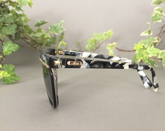 90’s Sunglasses Vintage with Mirrored Lens