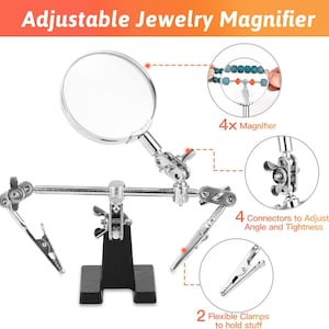 Pode incluir: Uma lupa de joalheria ajust&aacute;vel com uma grande lupa, duas pin&ccedil;as flex&iacute;veis e quatro conectores para ajuste de &acirc;ngulo e aperto. O texto diz "Adjustable Jewelry Magnifier", "4x Magnifier" e "2 Flexible Clamps to hold stuff".