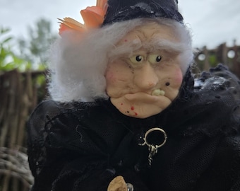 Gregorine, the artisan witch