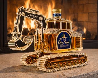 Excavator Whiskey Decanter – Industrial Bar Decor, Construction Gift (300ml)