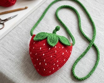 Crochet Strawberry Bag Pattern, Mini Crossbody Purse Crochet, Cute Fruit Bag Pattern, Beginner Friendly, Mini Strawberry Shoulder Bag PDF