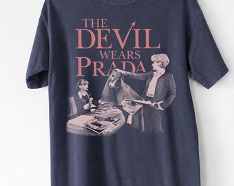 Vintage The Devil Wears Prada Shirt, Retro Miranda Priestly Tshirt, Comfort Colors Runway Graphic Tee, Classic 2000s Fashion Movie Gift