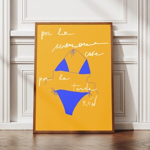 Poster Bikini Bad Bunny | Stampa Spagnola Por La Mañana Café | Wall Art Eclettica A4 | Quadri Funky Moderni Camera | Digital Download