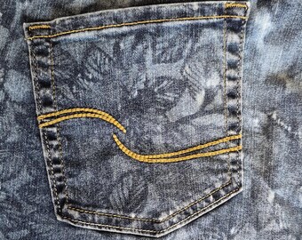 Upcycled jeans womens plus size 20M wide-leg/bootcut high-rise bleached stencil leaf pattern, Blue faded casual durable denim pants