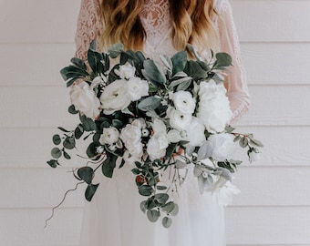 White Florals and Eucalyptus Bridal Bouquet | Boho Wedding Bridal Bouquet | Garden Bridal Bouquet | White and Green Wedding