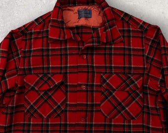 Pendleton Board Shirt Heren Medium Rood Zwart Geruit 100% Zuivere Scheerwol Vintage met Foutje