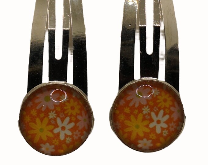 Retro, Daisies, Orange, Yellow, Set of Two Hair Clips, Snap Clips, Hair Snaps