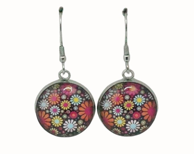 Stainless Steel Glass Tile Hooped Earrings Accessories Flowers Daisies on Brown