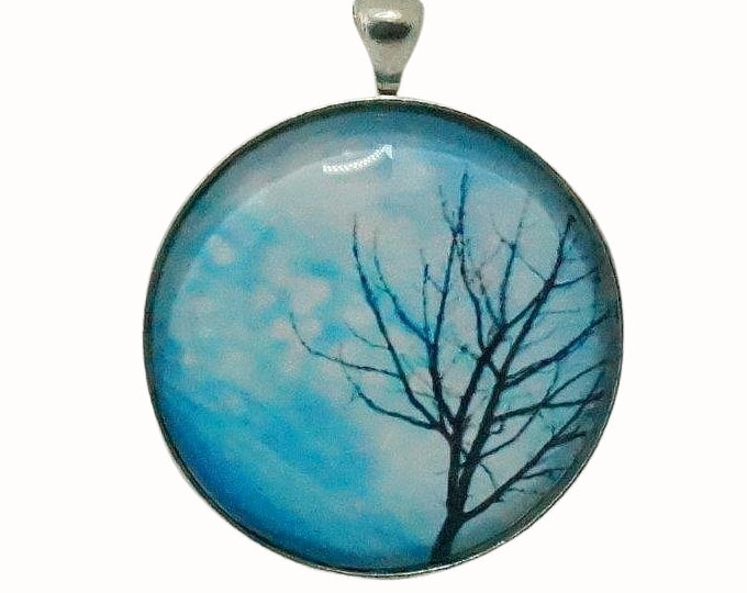 4cm Round Silver Plated Glass Pendant Tree Black Tree on Blue