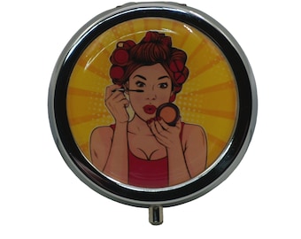 Retro, Pop Art, Chica aplicando maquillaje, Caja de pastillas, Plateado, Caja de medicinas, Caja de pastillas de un día, Caja de baratijas, Caja de pastillas