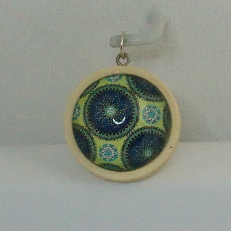 Wooden Backed Glass Tile Pendant Necklace Accessories Natural Wooden Pendant Patterned Retro Green and Blue Circles