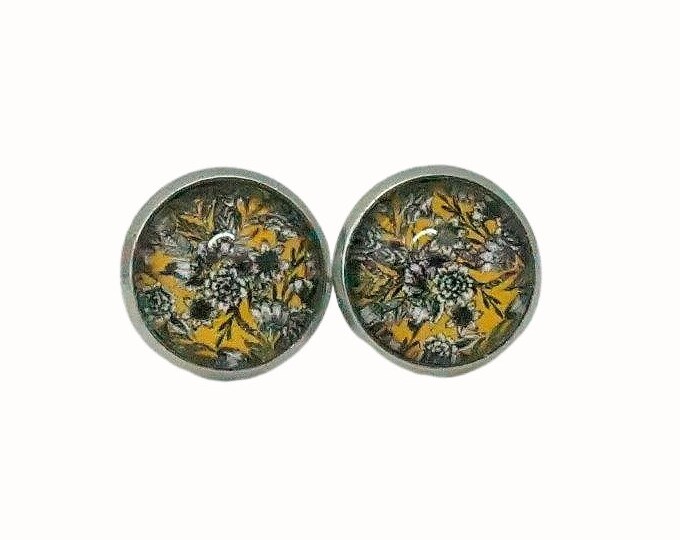 12mm Stainless Steel Stud Earrings Floral Flowers White Flowers on Yellow