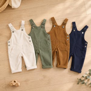 Corduroy babytuinbroek | Verstelbare peuteroverall | Uniseks babyromper | Vintage outfit | Zachte jumpsuit