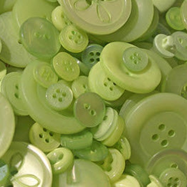 100 Spring Green Buttons