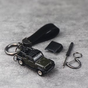 Jeep Wrangler Keychain Diecast Metal Car Model Key Ring Removable Roof Gift