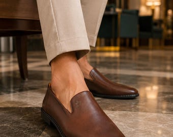 Mocasines de cuero marrón para hombre / Zapatos de vestir sin cordones hechos a mano / Calzado formal clásico / Zapatos de cuero casuales de negocios para hombre
