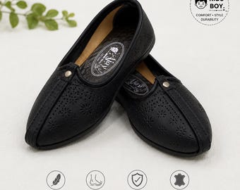 Unisex Black Laser Cut Flats, Comfortable Slip On Shoes, Breathable Pointed Toe Loafers, Casual Walking Shoes, Everyday Footwear