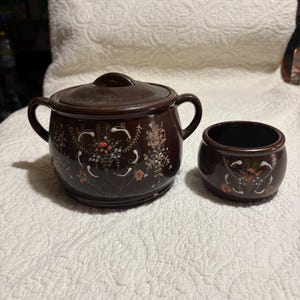 Vintage japanese  redware  bean pot with bowl
